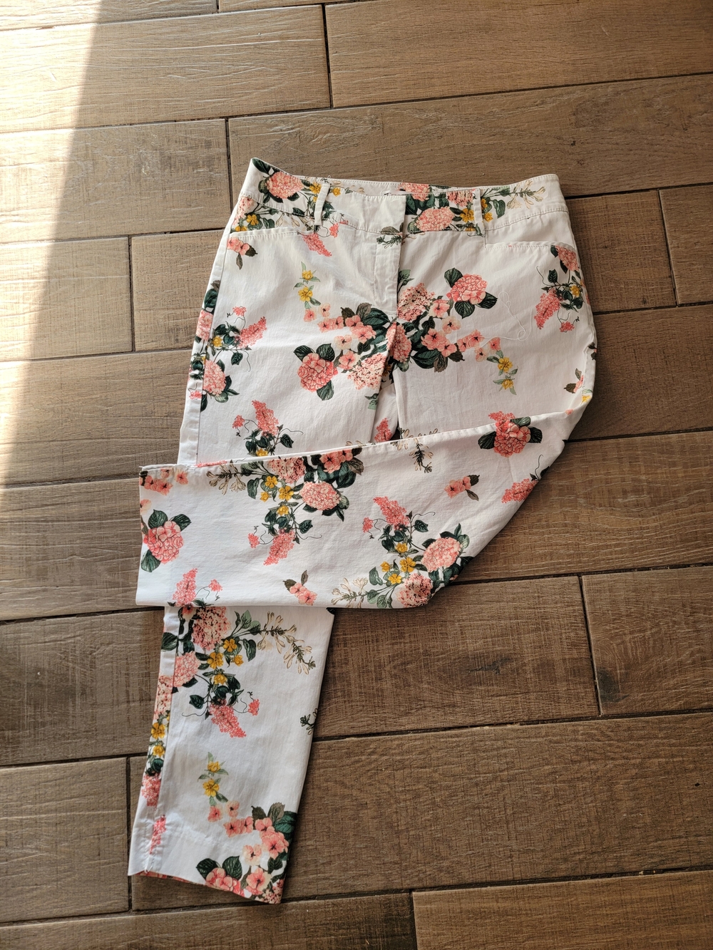 Floral Ankle Crop Pants in White with Pink & Green